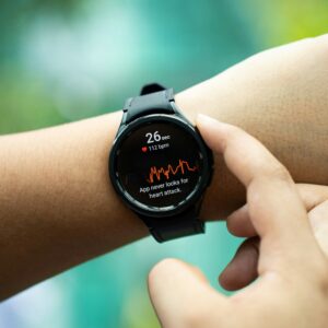 MiraTime Flex 2 everyday smartwatch being used on a wrist