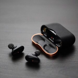 Headphones product image for Headphones category in 16:9 format
