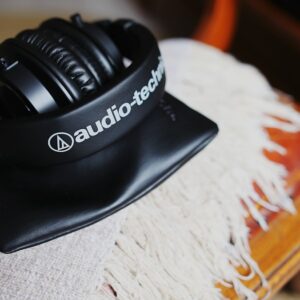Headphones product image for Headphones category in 16:9 format