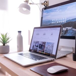 Laptop product image for Laptops category in 16:9 format