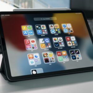 Tablet product image for Tablets category in 16:9 format